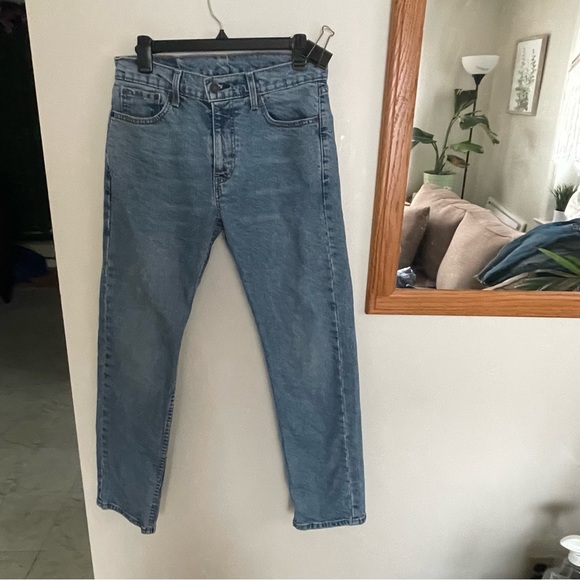 Levi’s: Straight leg jeans - Picture 4 of 13